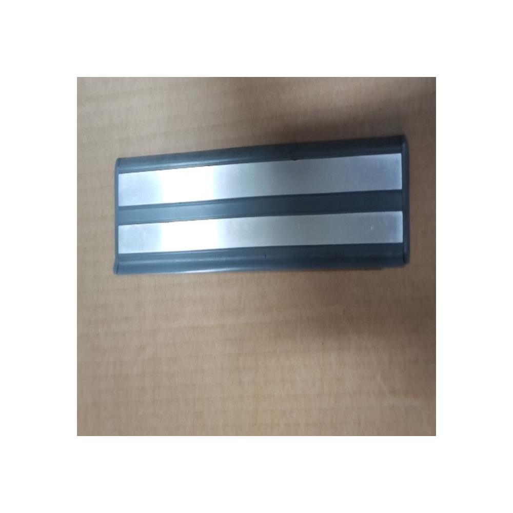 SEUIL DE PORTE ARRIERE DROIT MERCEDES  W210