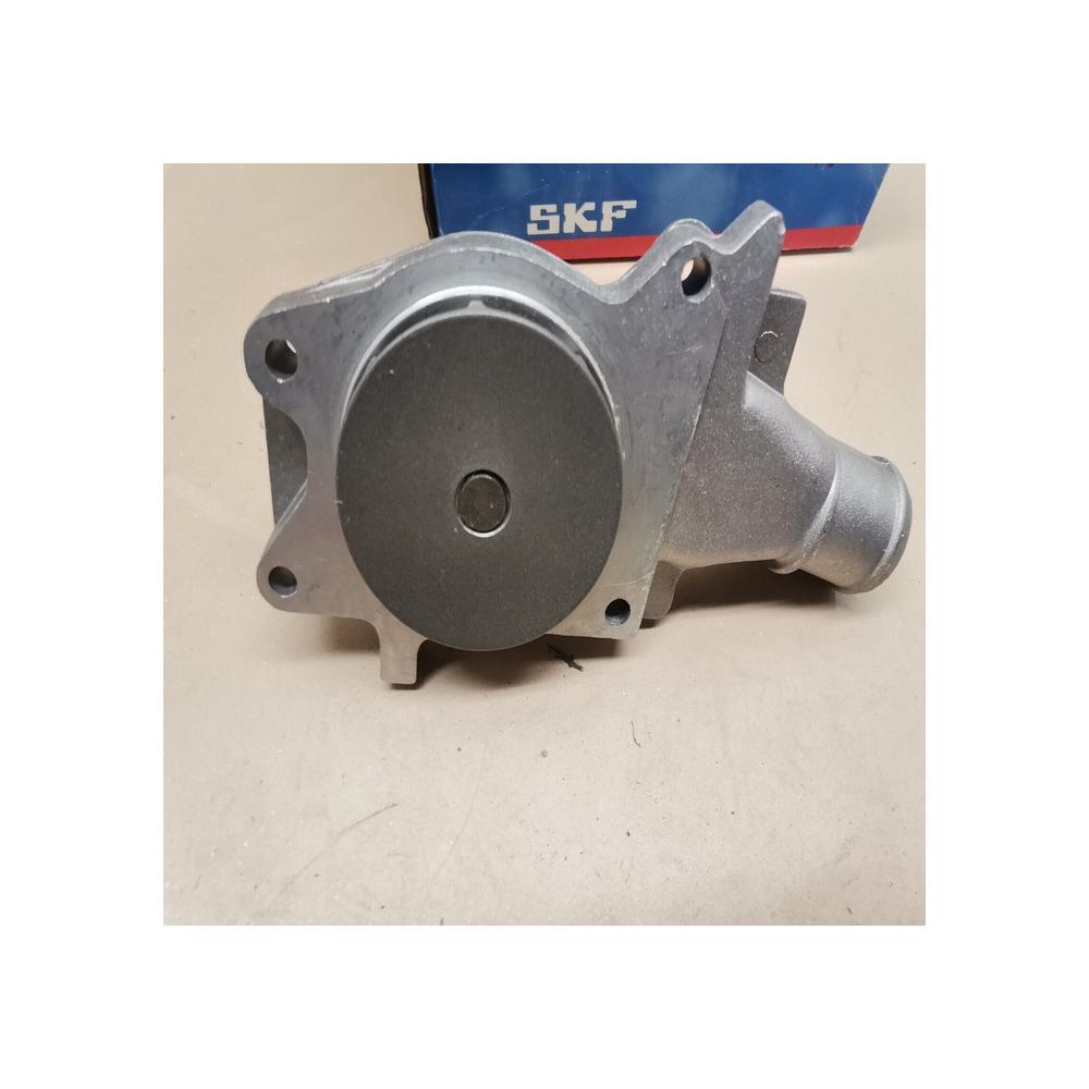 SKF Pompe à eau VKPC 84208 FORD ESCORT FIESTA 1.4 1.6 1.6 16V SIERRA 1.6