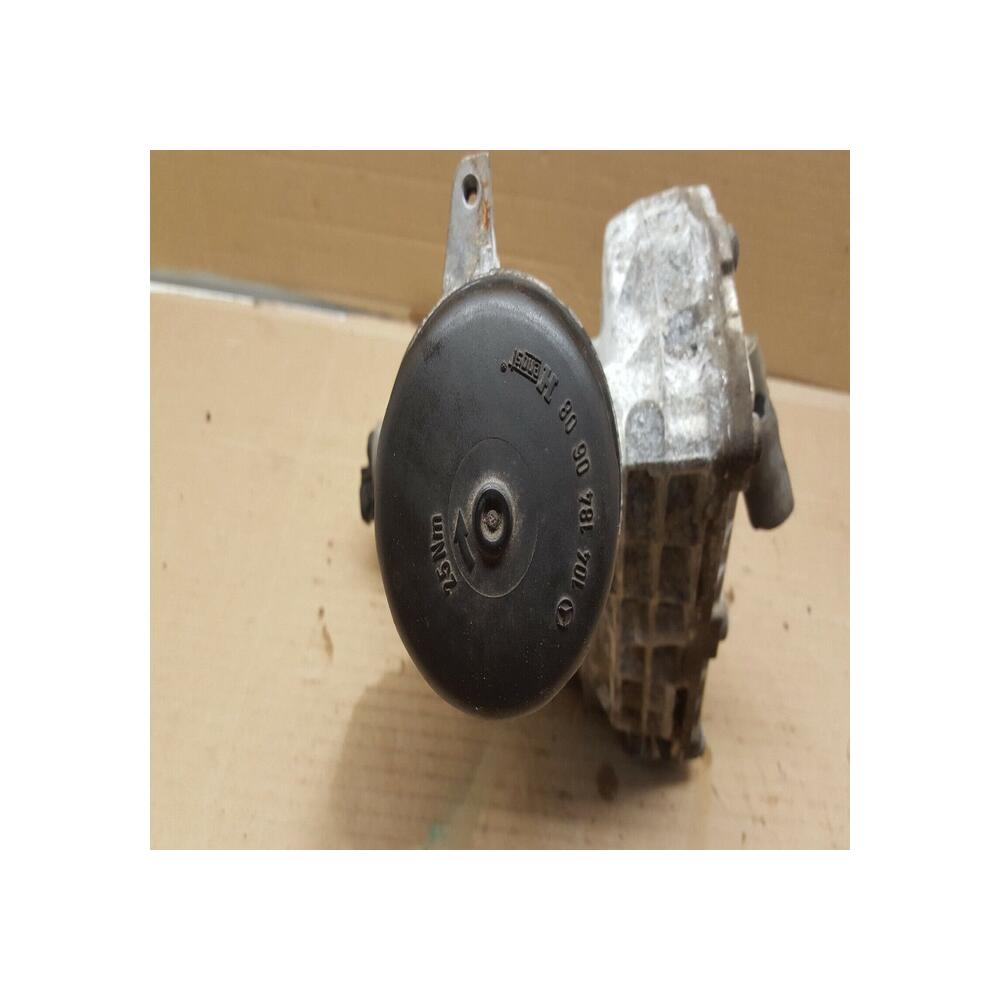 SUPPORT BLOC FILTRE A HUILE REFROIDISSEUR MERCEDES M104 W124 W140 1041840608