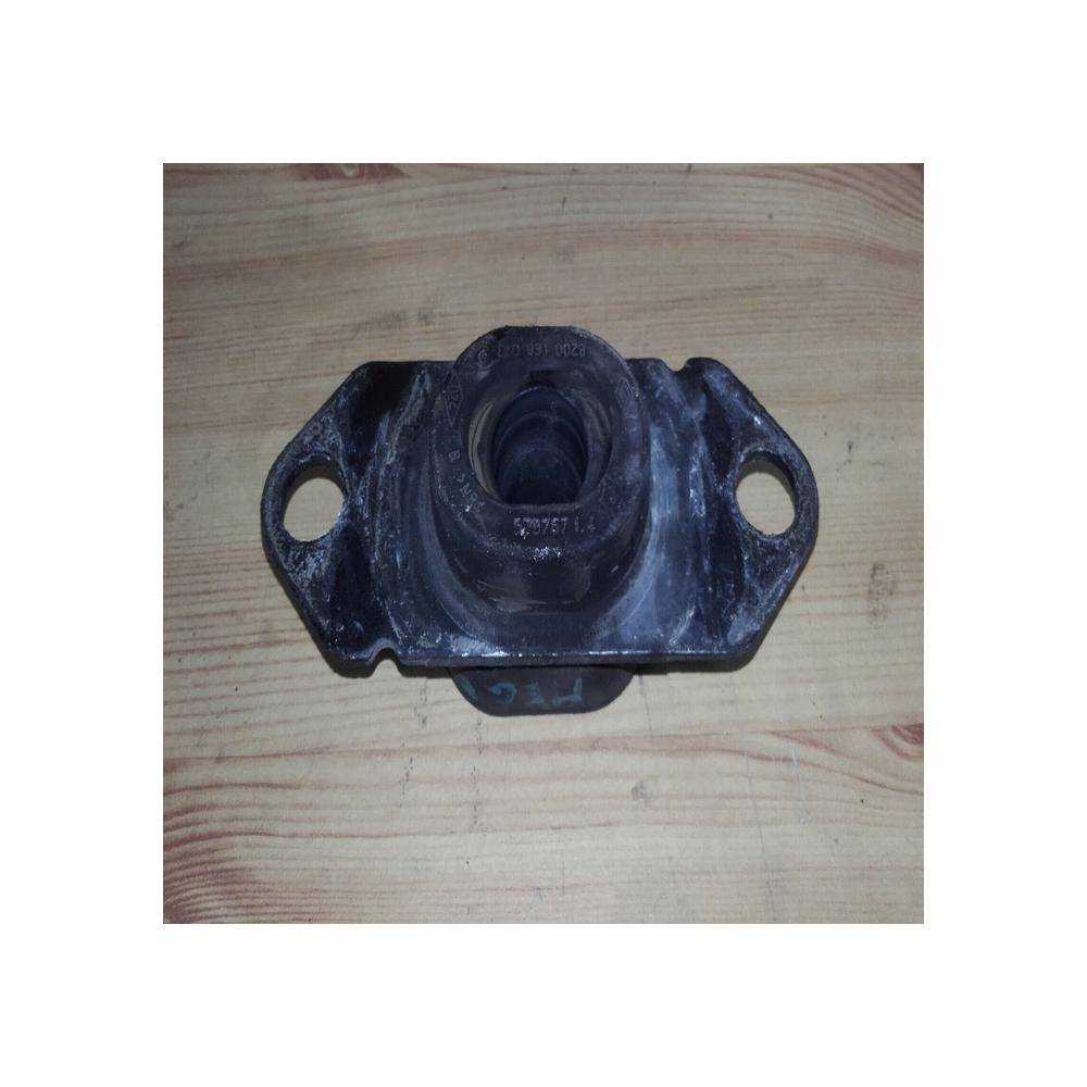 Support moteur boite Renault CLIO 3 MEGANE 2 MODUS SCENIC 2 DCI REF 8200352861