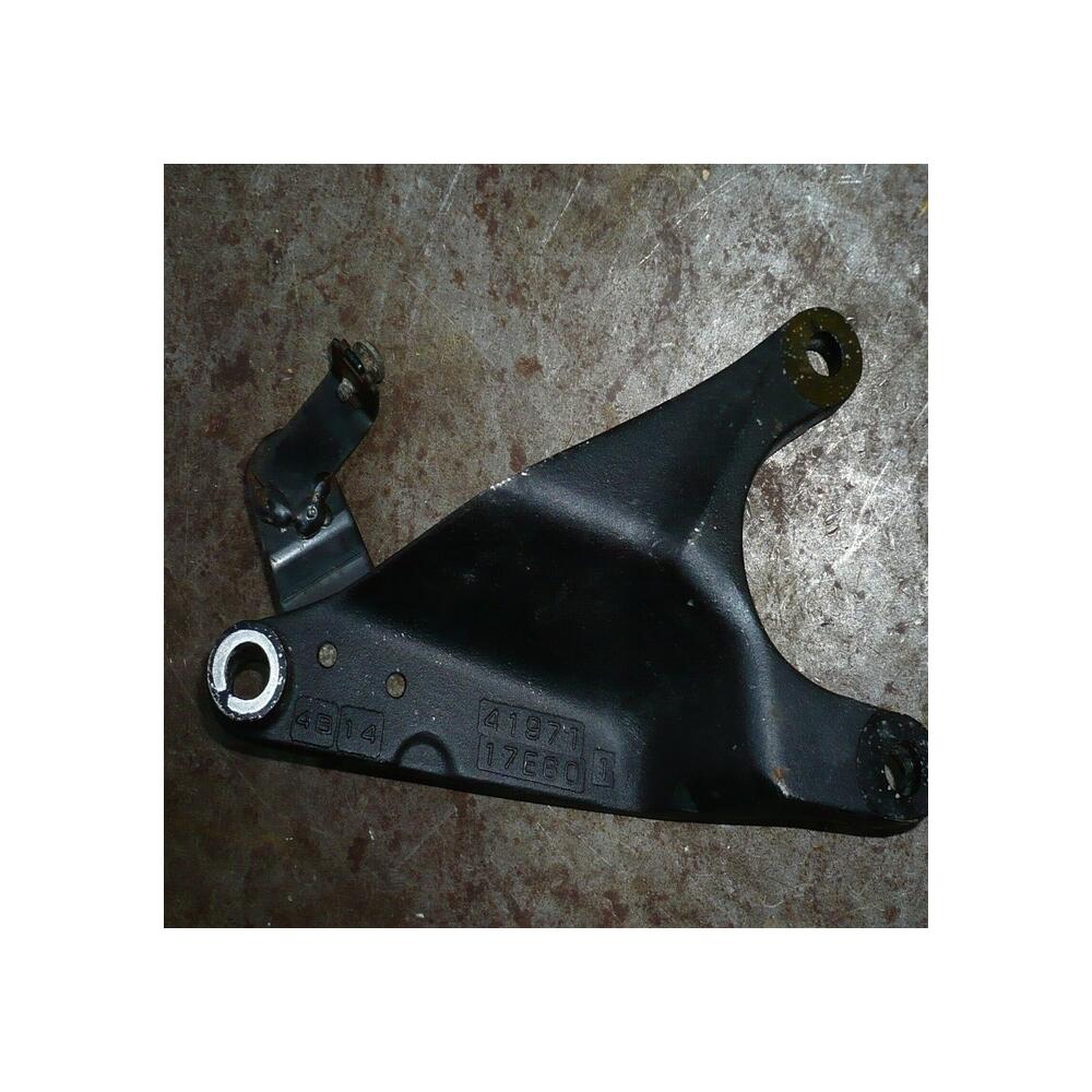 support moteur gauche haut  suzuki gsxr 750  w sp 1992-1995 41971-17E60