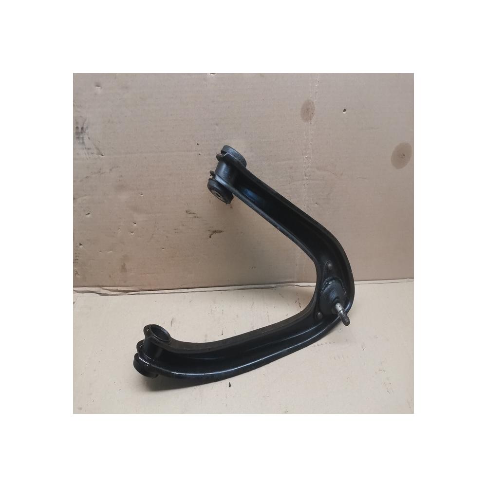 TRIANGLE DE SUSPENSION AVANT GAUCHE  MERCEDES W114 W115 C107