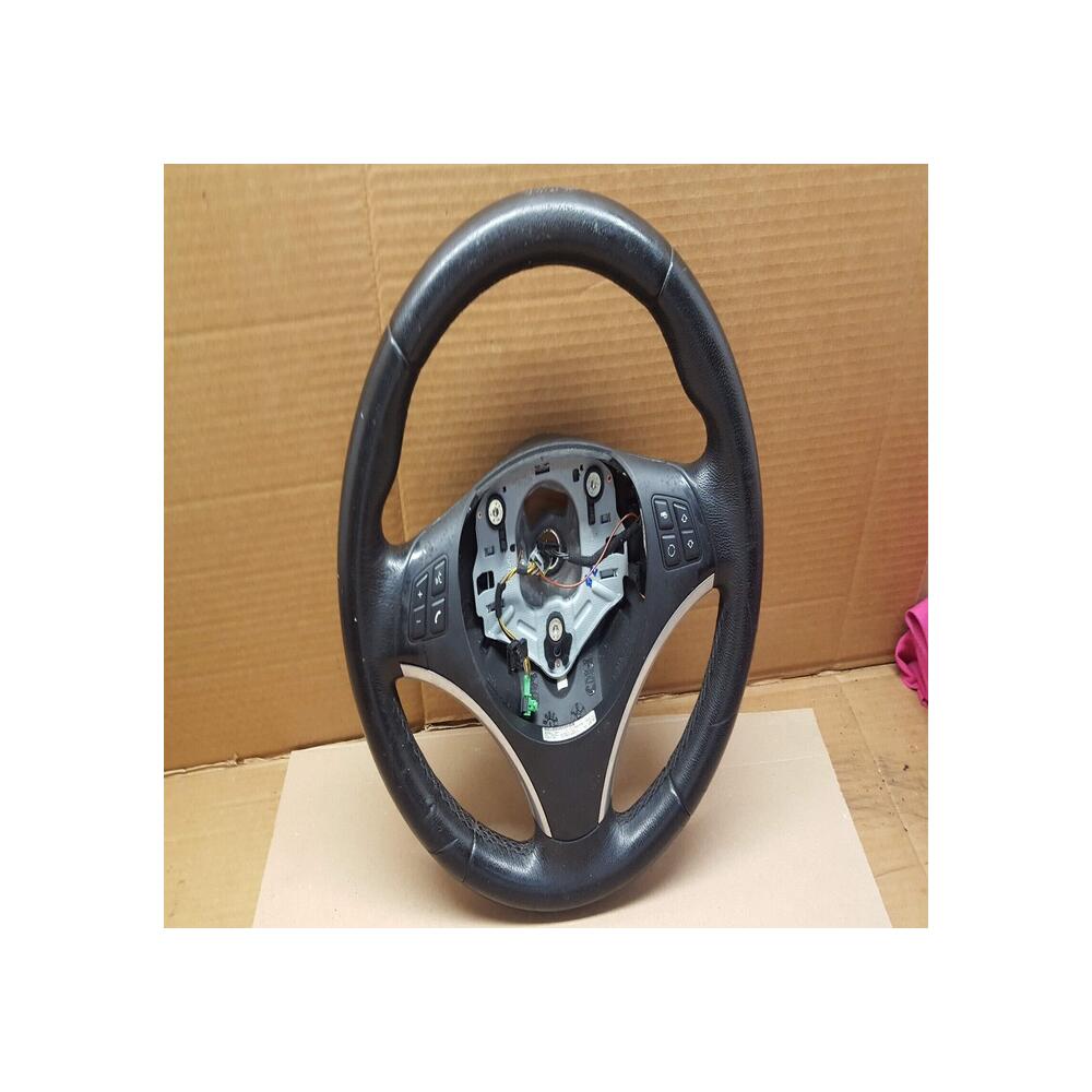 Volant BMW SERIE 1 E87 PHASE 2  ref 6769894