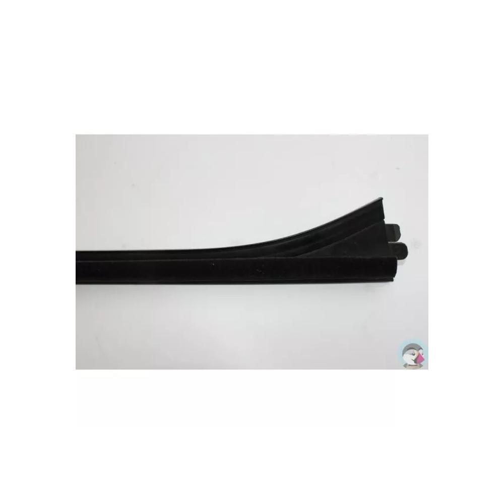 VOLKSWAGEN POLO 6N3/N4837472 N°22 lèche vitre avant droite d'occasion