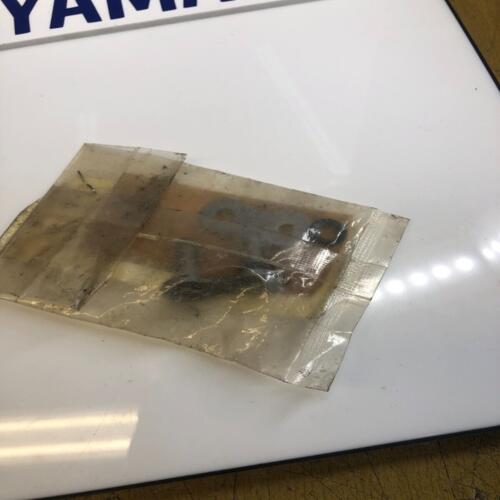1 attache chaine 3ma yamaha 94681-38031