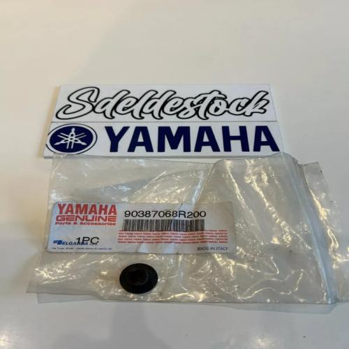 1 entretoise réservoir maitre cylindre yamaha 90387-068r2 SZR 660 tzr 125 r 1992