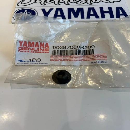1 entretoise réservoir maitre cylindre yamaha 90387-068r2 SZR 660 tzr 125 r 1992