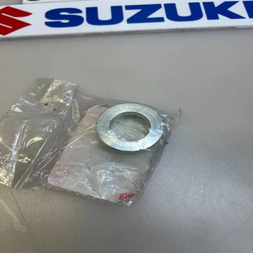 1 entretoise roue arrière suzuki 64751-27a00 gsx-r 1100 86 88 gsx-r 750 85 89