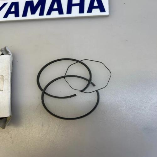 1 jeu segment 1st O/s +025 yamaha 12y-11610-10 4EU-11604-20 4EU-11604-00 dt 50