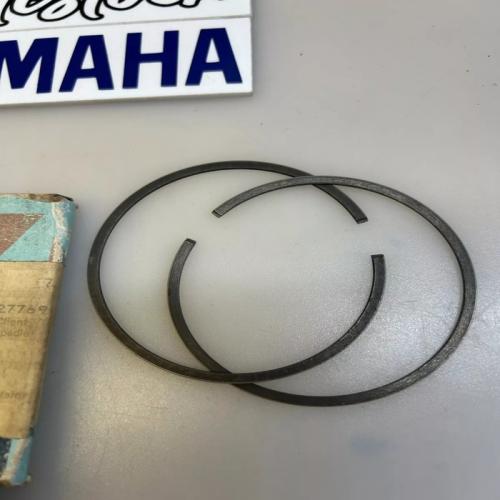 1 jeu segment std yamaha 2X7-11610-00 1W5-11610-00 IT 250 1977 1982