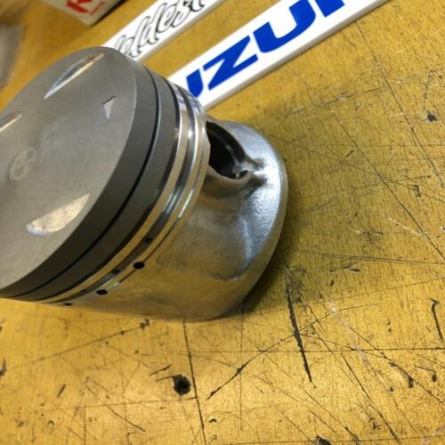 1 piston nu +0,5 suzuki 12111-37401-050 dr 500 s 1983 1984 sp 500 1983