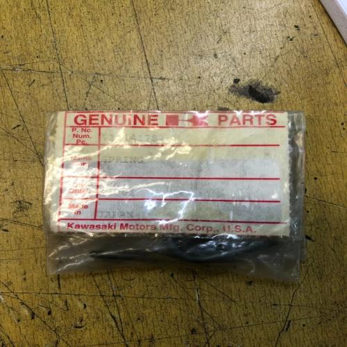 1 ressort levier neutre kawasaki 92144-1781 92144-1597 klf 400 bayoy 1993 1999