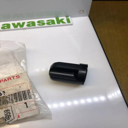1 support plaquette frein kawasaki 43050-1169 43050-1040 ar 50 80 kx 100 80 klf
