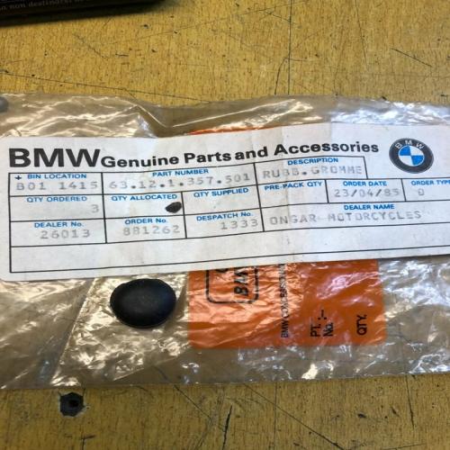 1x 63121357501 Manchon caoutchouc bmw r 50 90 45 65 60 75 100