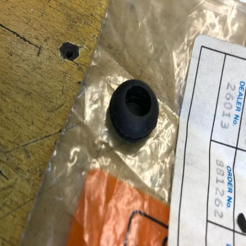 1x 63121357501 Manchon caoutchouc bmw r 50 90 45 65 60 75 100