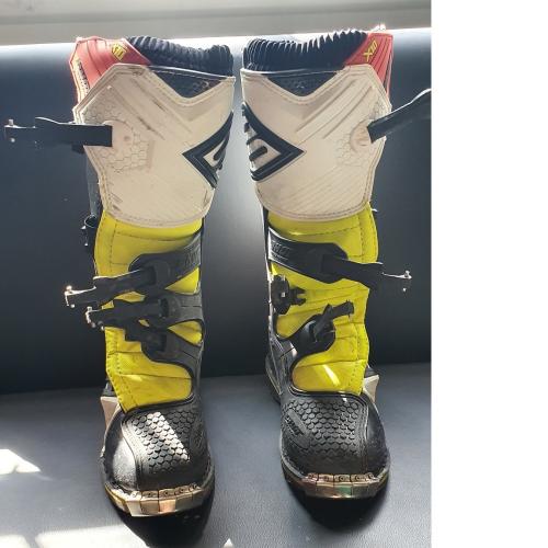 BOTTES SHOT RACE GEAR X10 TAILLE 39