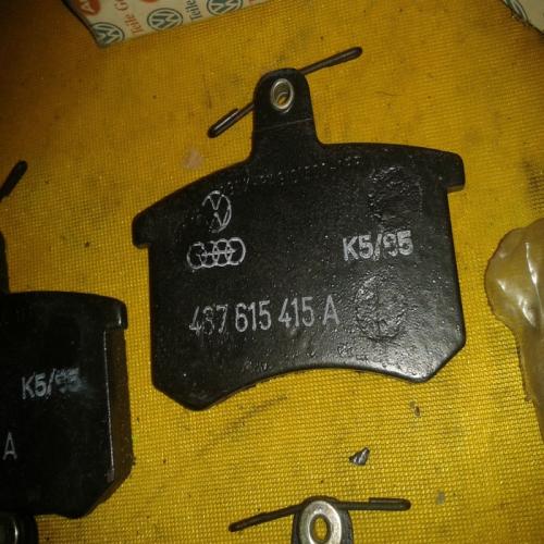 4 PLAQUETTES DE FREIN ARRIERE ORIGINE AUDI 100 200 A4 A6 A8 GDB1163 FDB222