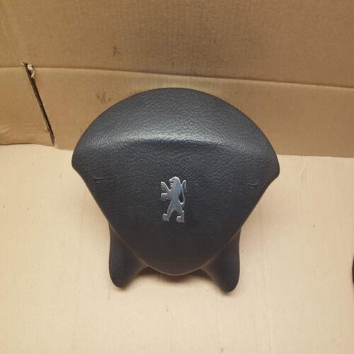 Air bag conducteur PEUGEOT 807  ref 14958400YR
