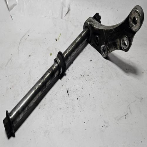 AXE ROUE ARRIERE KAWASAKI GTR 1000 ZG1000 1986-1993
