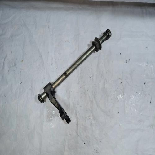 AXE ROUE ARRIERE SUZUKI GSX1100G GSXG 1991-1996 GV74A