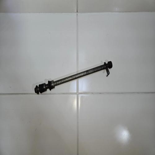 AXE ROUE + ENTRETOISES ARRIÈRE HONDA CB 750 F2 1991 - 2002 RC42 SEVEN FIFTY