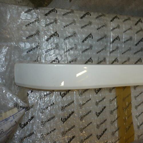 baguette spoiler laterale droite vespa s 4t 125 2007 2011 150 08 2012 65426000br