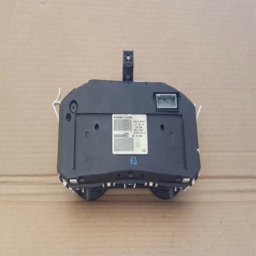 Bloc Compteur Vitesse  Renault Megane 2 REF 8200399693 D