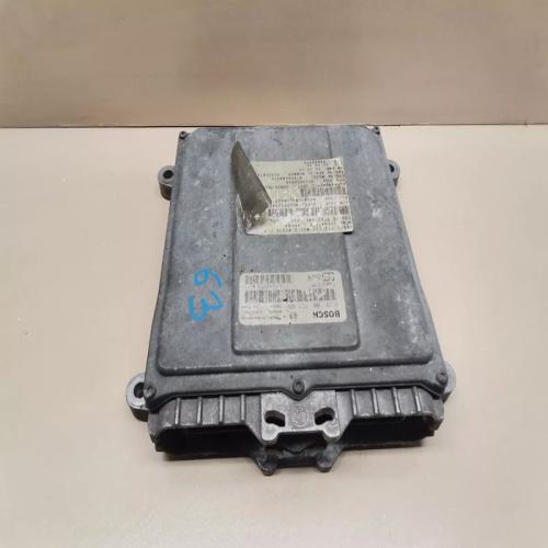 BOITIER CALCULATEUR MOTEUR IVECO DAILY 2.8 JTD REF 28RTE738 0281001537 500332361