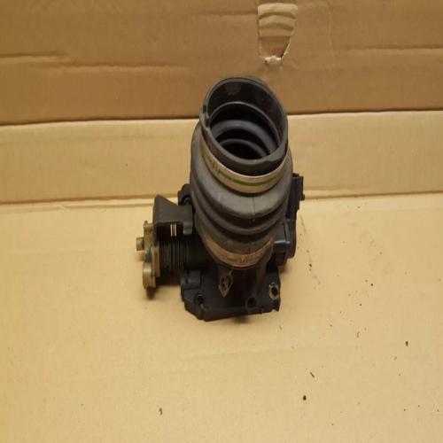 Boitier Papillon  admission Ford Fiesta essence 1.25 ref YS6U-BC