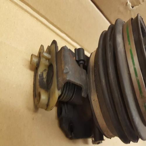 Boitier Papillon  admission Ford Fiesta essence 1.25 ref YS6U-BC
