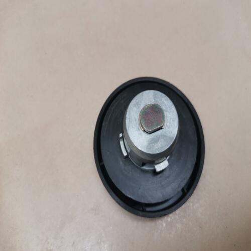 BOUCHON DE RESERVOIR CARBURANT FORD ESCORT REF 247543