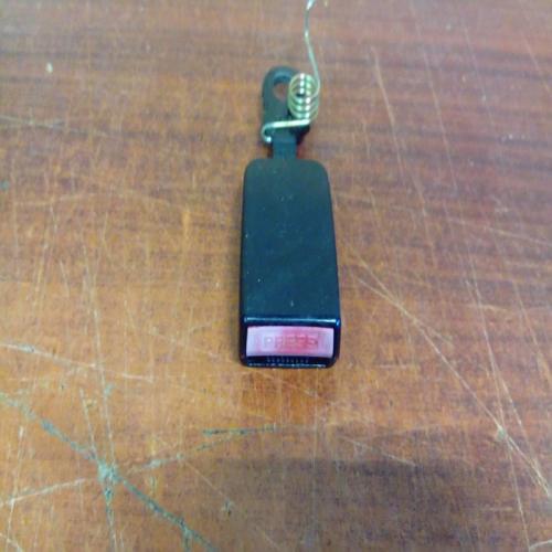 boucle attache  de ceinture arriere RENAULT VEL SATIS