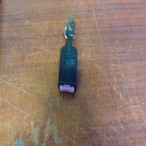 boucle attache  de ceinture arriere RENAULT VEL SATIS
