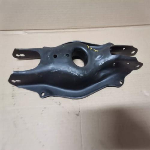 bras de suspension inférieur arrière  pour MERCEDES CLASSE C A2053521900