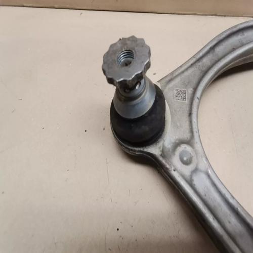 Bras De Suspension superieur avant gauche MERCEDES CLASSE C W205  2053305501