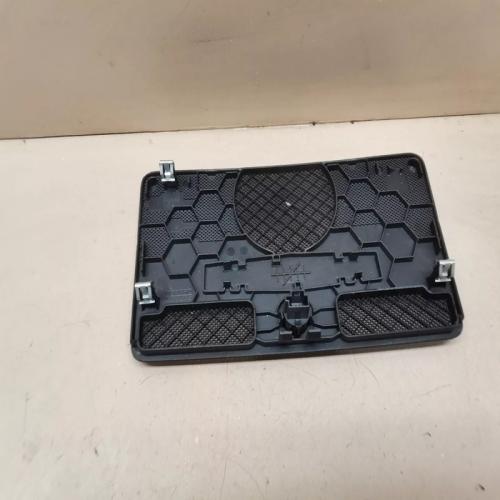 Cache haut-parleur central tableau de bord noir Mercedes W204 A2046800489