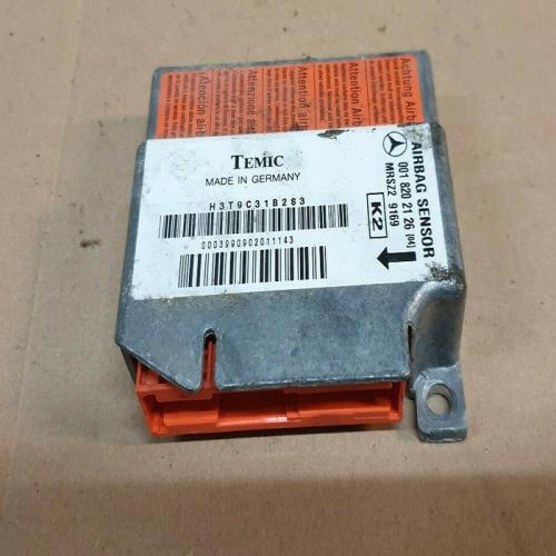 CALCULATEUR BOITIER AIRBAG  MERCEDES CLASSE C W202 0018200126