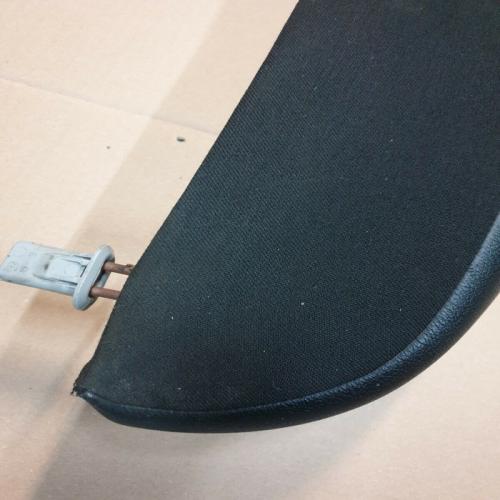 capotage latéral coté angle bordure de siège arrière mercedes w212 2129209030