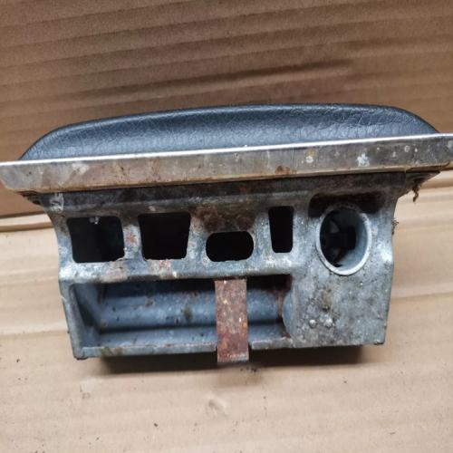cendrier Mercedes W114 W115