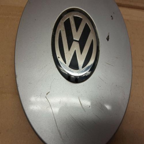 Centre roue enjoliveur central de jante VOLKSWAGEN Polo III (3)  Réf  6N0601149E