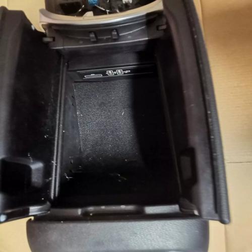 console centrale accoudoir pour MERCEDES CLASSE C W 205 REF 1259954 A2056800150