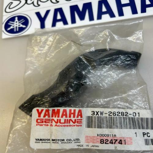 couvercle inferieur gaz yamaha 3xw-26282-01 2C0-26282-00 BS2-26282-00 fj fz xsr