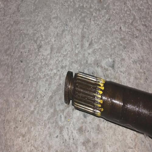 demi arbre de roue avec clips DANA 35 ARRIERE ABS Jeep grand cherokee ZJ