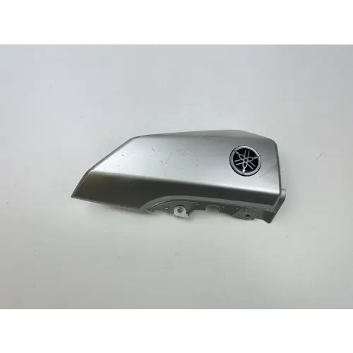 CARÉNAGE AVANT DROIT YAMAHA N-MAX 125 2015-2020