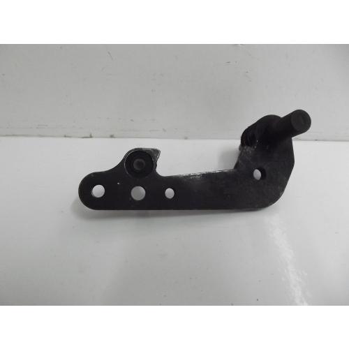 support d'étrier avant SUZUKI DR 750 1988-1989