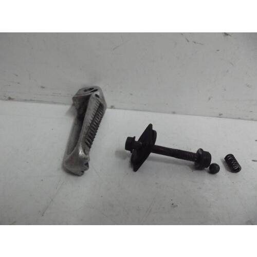 repose pieds passager droit YAMAHA FAZER 600 1998-2003