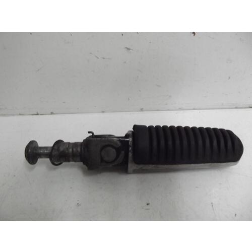 repose pieds conducteur gauche YAMAHA FAZER 600 1998-2003