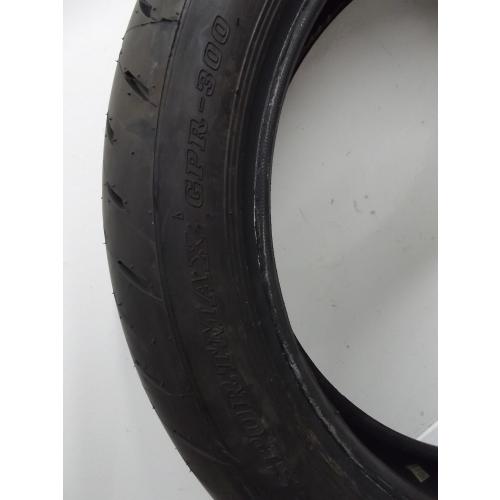 Pneu arrière DUNLOP SPORTMAX GPR 300 150/70/17 69W neuf