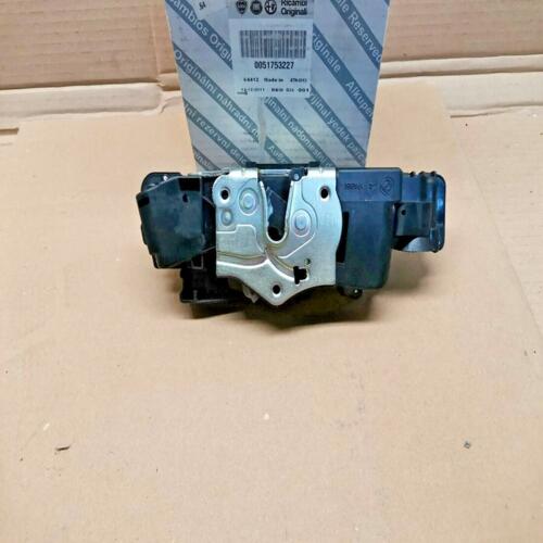 FIAT STILO GACHE SERRURE DE PORTE AVANT DROIT PASSAGER