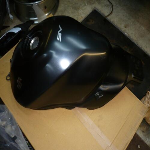 fuel tank réservoir suzuki sv 650 A L7 2017  44100-18K10-ykv